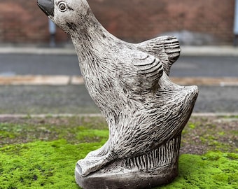 Escultura de ganso de piedra, decoración de pájaro de cemento, figura de ganso hecha a mano para exteriores, adorno de pato de jardín de hormigón, arte de patio de pájaros, regalo para amantes
