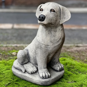 Outdoor Labrador statue Concrete dog figurine Stone memorial Labrador ornament Animal decor Cement pet sculpture Dog lover gift Yard art