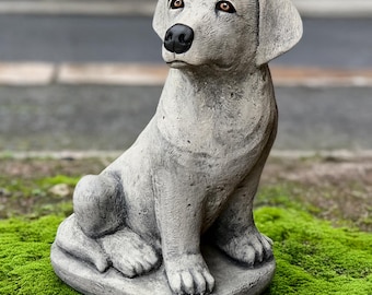 石のラブラドールの置物 コンクリートの犬の彫刻 セメントのペットの像