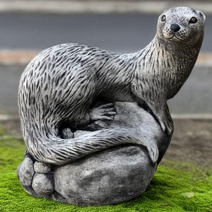 Stone otter statue Realistic river otter sculpture Handmade wildlife figurine Outdoor otter decoration Animal ornament Otter lover gift