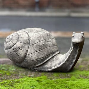 Concrete snail statue Cute garden snail ornament Stone snail sculpture Outdoor snail decoration Garden and home figurine Snail lover gift