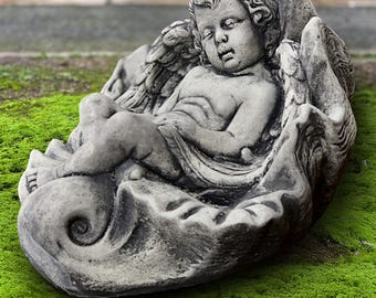 セメント製のリラックスできる天使の彫刻、コンクリート製の天使の像