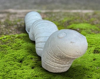 Garden Cement Worm Sculpture Concrete Worm Figure Stone Animal Ornament Cute Garden Decor Handmade Lawn Worm Statue Outdoor Animal Art Gift