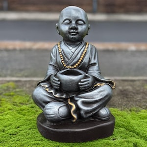 Outdoor Buddha with pot statue Concrete Buddha figurine Japanese ornament Cement Buddha sculpture Lawn ornament Front door art Lover gift