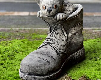 長靴をはいた猫のコンクリート像、長靴をはいた猫のコンクリート彫刻