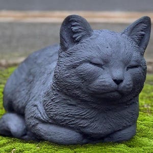 Large cat statue Concrete kitten scupture Stone kitty figurine Outdoor cat memorial decoration Garden ornament Birthday gifting Pet decor