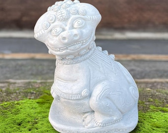 Chinese Guardian Lion Sculpture Concrete Foo Dog Statue  Asian Protector Figurine Outdoor Feng Shui  Decor Stone Oriental Lion Ornament Gift