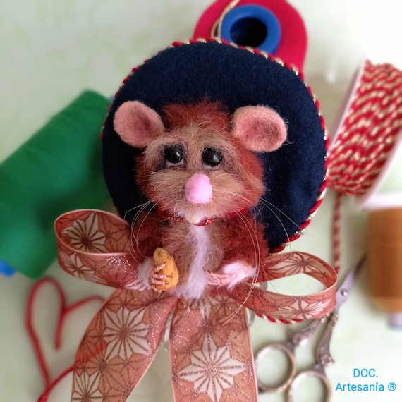 AdornoHogar.HomeOrnament.DocArtesania.Mouse.Needlefelting.Ornament.Handmade.Dollhouse.CasaDeMuñecas.Miniature.Miniatura.Miniatures.Ratón