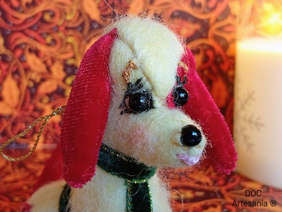 PeluchePerroRetro.AdornoRetro.AdornoÁrbolNavidad.PerroVintage.Miniatura.OrnamentsChristmasTree.StuffedAnimalDog.PeluchePerro.Dollhouse.Dog