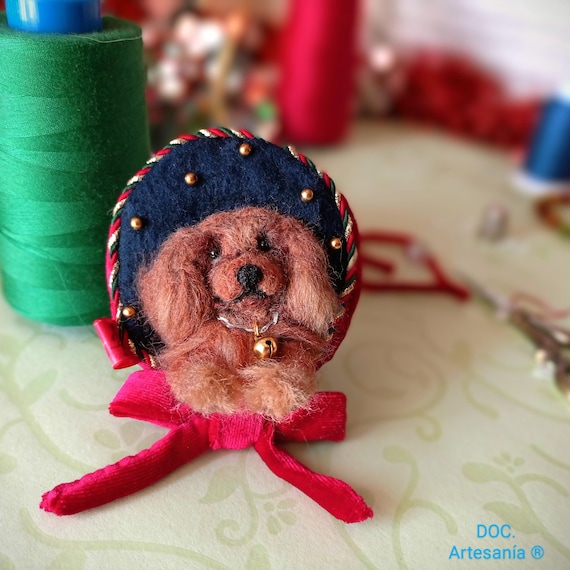 Adorno.Ornament.Dollhorse.CasadeMuñecas.Miniatura.Miniature.AdornoVintage.DocArtesania.Neeldlefelting.Handmade.Decoration.Decoración.Dog