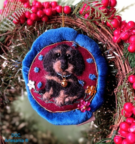 AdornoHogar.HomeOrnament.DocArtesaniaMiniatura.Miniature.Dollhouse.CasaDeMuñecas.Needlefelting.Lana.Ornament.Handmade.Dog.Teckel.Perro