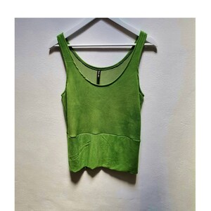  Blusa para mujer, ropa deportiva, sin mangas, para yoga,  entrenamiento, ajuste holgado, para correr, ejercicio, camiseta gráfica,  básica, camiseta sin mangas para mujer (g-verde, L) : Ropa, Zapatos y  Joyería