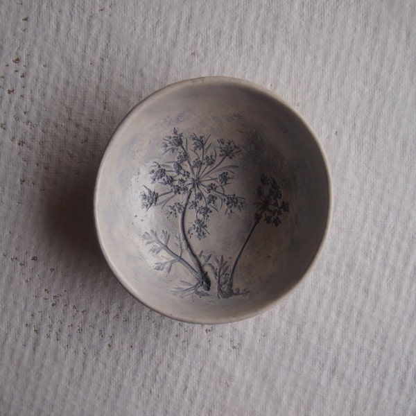 White bowl studio pottery vintage Queen Anne's Lace floral hand painted catchall ceramic