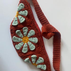 Bolso de crochet, bolso de hombro redondo en forma de media luna