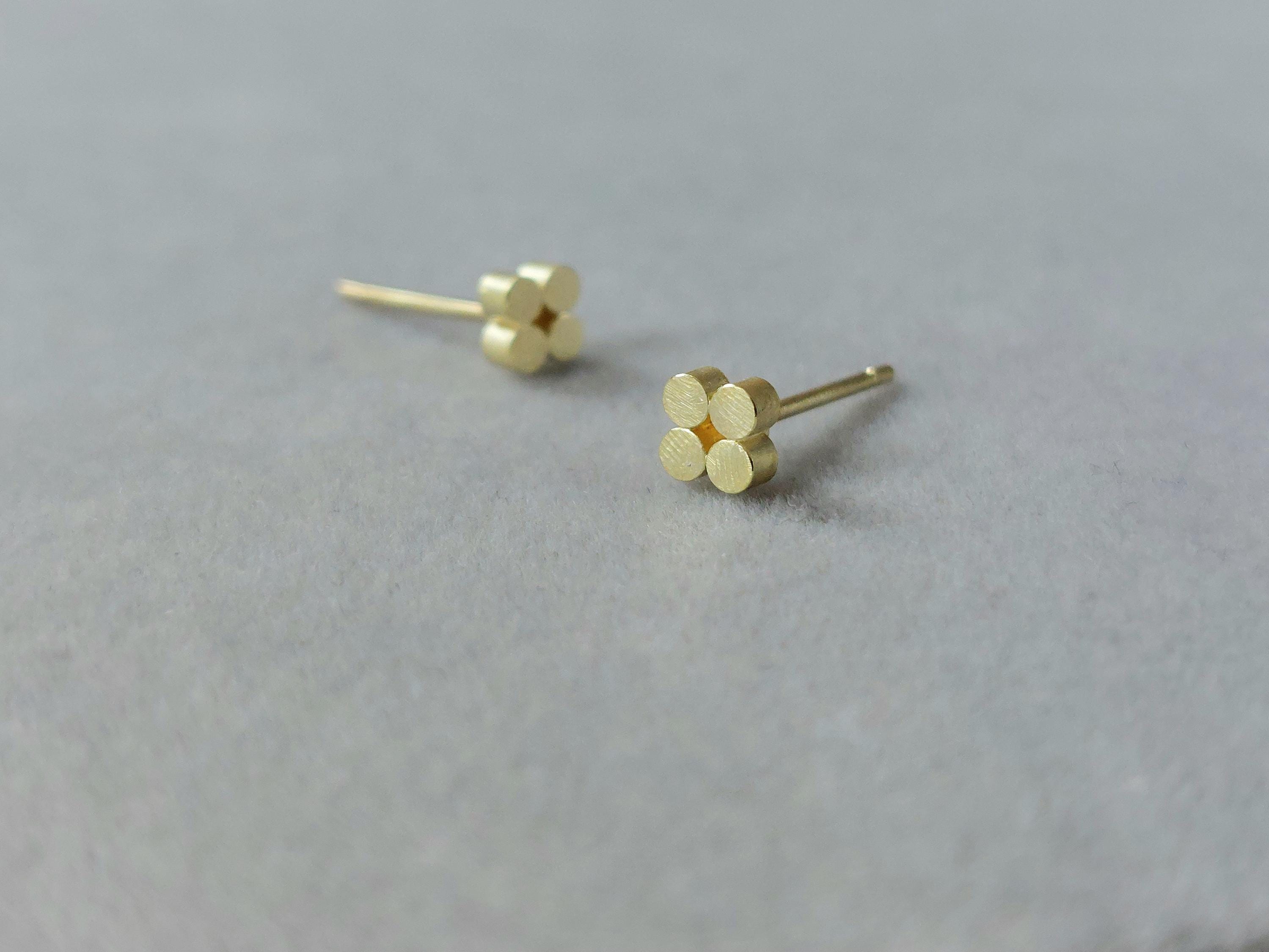 アクセサリー Quartet Products 012 Pi erced Earrings Cubic Zirconia Cross Earring | Hip Hop Cross Earrings