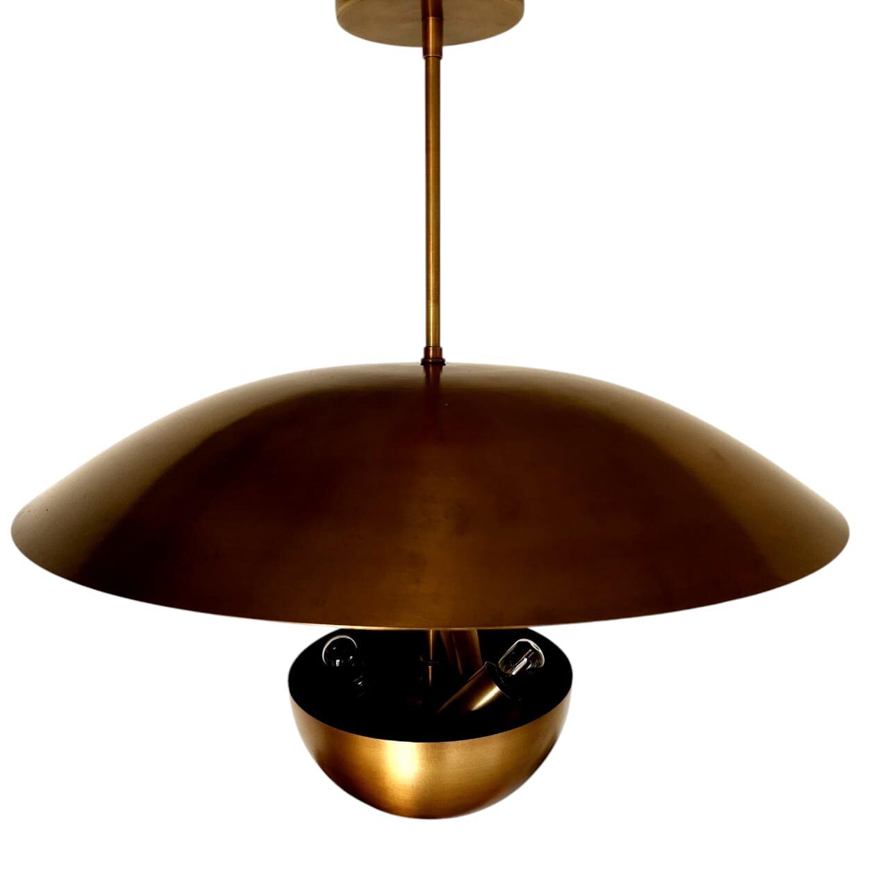 ミッドセンチュリー真鍮スプートニクシャンデリア – イタリア製3灯器具