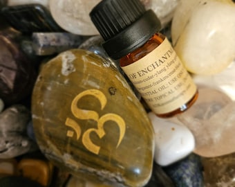 Enchantment Oil Blend. Woods, Evergreens, Frankincense, Coriander,  Ylang Ylang, Geranium,  Bergamot. 5 ML