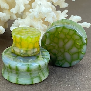 Green Dragon Vein Agate Stone Double Flare Plugs (STN-750) -  2g, 0g, 00g, 7/16, 1/2, 9/16, 5/8, 11/16, 3/4, 7/8, 1 inch