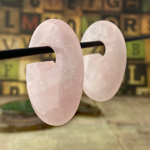 Rose Quartz Stone Oval Ear Weights (STN-703) - Size 00g and up.