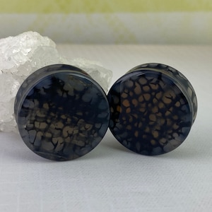 Black Dragon Vein Agate Stone Double Flare Plugs (STN-728) - 0g, 00g, 1/2", 9/16", 5/8", 3/4", 7/8", 1".