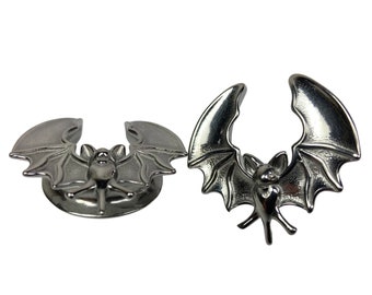 Pair of 316L Steel Saddles with Vampire Bat (PS-298) - 0g, 00g, 1/2, 9/16, 5/8, 3/4, 7/8, 1 inch