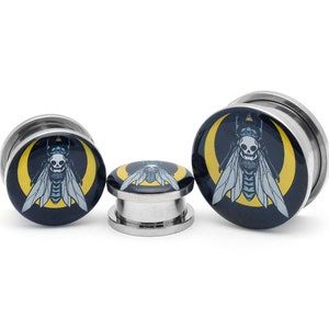 Death Fly Picture Plugs gauges - 16g, 14g, 12g, 10g, 8g, 6g, 4g, 2g, 0g, 00g, 1/2, 9/16, 5/8, 3/4, 7/8, 1 inch