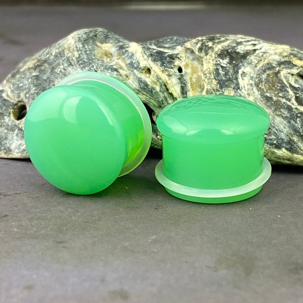 Green Opalite Single Flare Plugs With Clear O-ring (STN-742) - 6g, 4g, 2g, 0g, 00g, 7/16", 1/2", 9/16", 5/8".