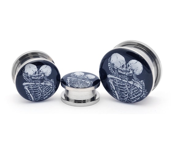 The Lovers Picture Plugs gauges - 16g, 14g, 12g, 10g, 8g, 6g, 4g, 2g, 0g, 00g, 1/2, 9/16, 5/8, 3/4, 7/8, 1 inch