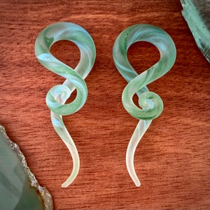 Green Glass Curled Wave Hangers (PG-591) - 2g, 0g, 00g, 1/2", 9/16", 5/8".