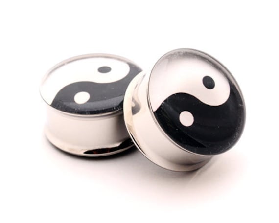 Zaya Body Jewelry PAIR Of Organic Black Wood Hand Carved Lotus Flower Ear Plugs Gauges 2g 0g 00g 716 12 12 Ap B00no53acs