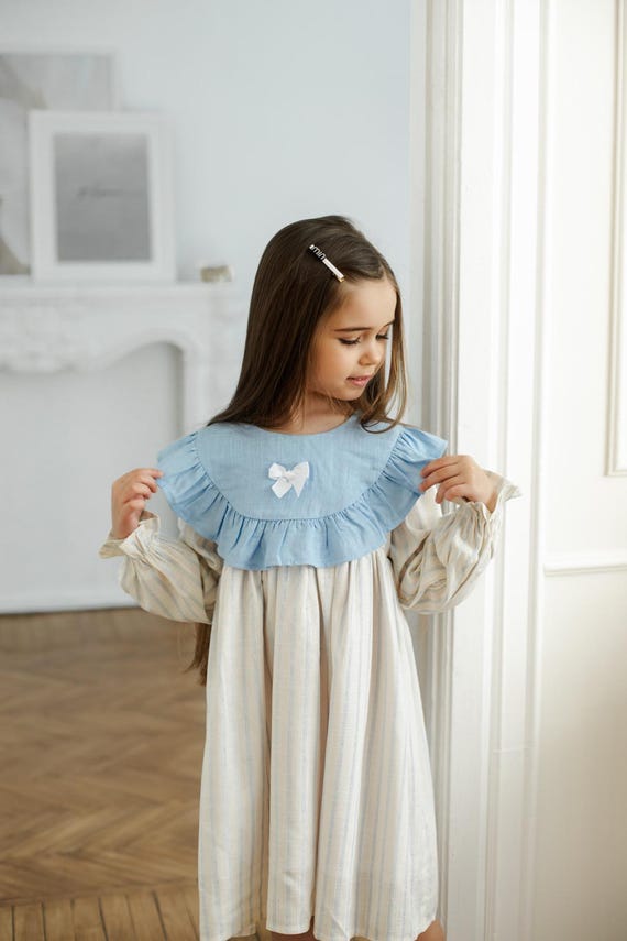 Abito da bambina in lino fatto a mano: abito da bambina con volant