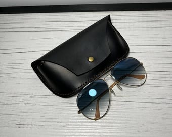 Handmade Leather Glasses Case: Unisex Eyewear Pouch