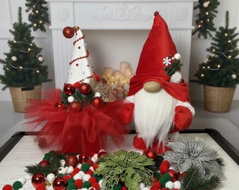 Handmade Christmas Gnome Couple – Scandinavian Tomte Nisse – Holiday Decor, Nordic Gnomes with Christmas Tree, Winter Decoration