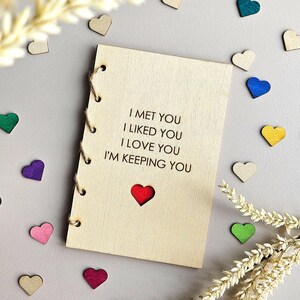 Cartão de amor de madeira personalizado – Presente de amor gravado personalizado, alternativa de cartão de aniversário exclusivo