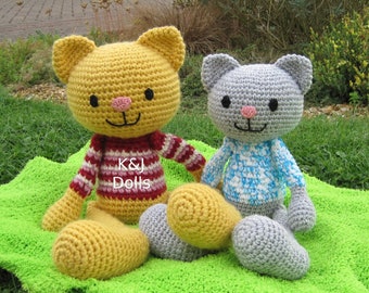 Huggy Cat Crochet Pattern, PDF downloads in English and German