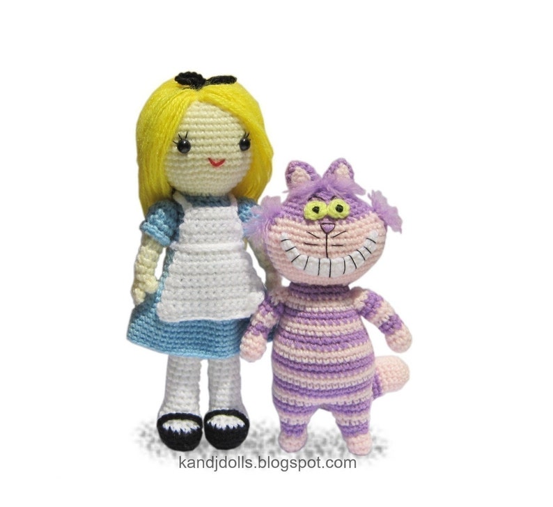 Alice in Wonderland, Mad Hatter, White Rabbit and Cheshire Cat, Amigurumi dolls PDF crochet patterns in English, German, Italian and French image 2