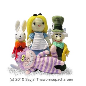 Alice in Wonderland, Mad Hatter, White Rabbit and Cheshire Cat, Amigurumi dolls PDF crochet patterns in English, German, Italian and French image 5
