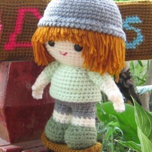 Kevvy the Skater, Amigurumi crochet pattern in English and German image 3