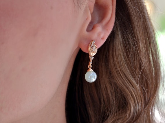 Mint Iridescent Drop Earrings, Gold Crystal Dangle Jewelry, Vintage Bridal Accessory, Elegant Wedding Gift for Her