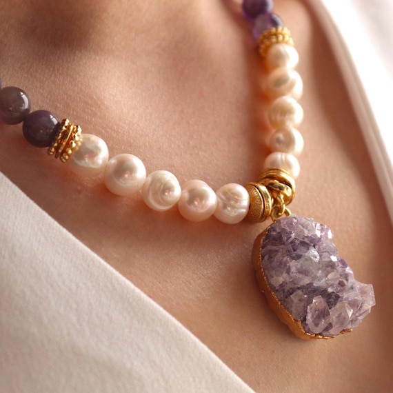 Amethyst Druzy Pendant with Pearls, February Birthstone Jewelry, Handmade Boho Choker Gift for Her, Fine Jewelry, Beaded Gemstone Necklace