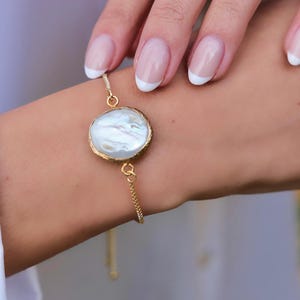 White Baroque Pearl Statement Bracelet, Pearl Bracelet, Adjustable Gold Bangle, Real Pearl Bracelet, Bridal Jewelry,Gift for Her