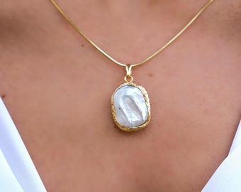 Freshwater Pearl Necklace Gold, Irregular Pearl Pendant Necklace, Minimalist Gold Necklace, Bridal Pearl Jewelry Gift for Her