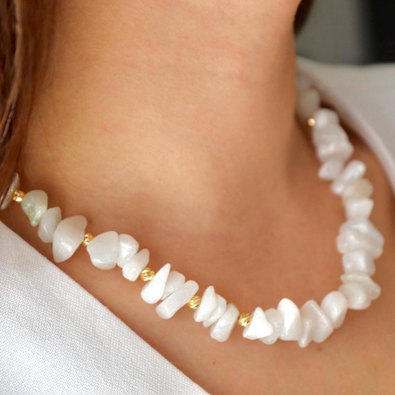 White Gemstone Chip Necklace , Dainty Beach Necklace with Gold Accents , Boho Minimalist White Stone Choker , Summer Jewelry Gift