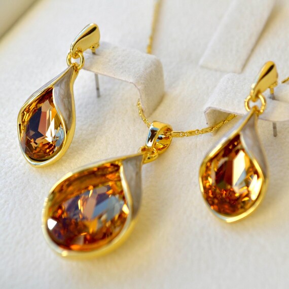 Amber Crystal Gold Jewelry Set, Teardrop Pendant Necklace and Matching Earrings, Elegant Evening Statement Set, Luxury Gift for Her