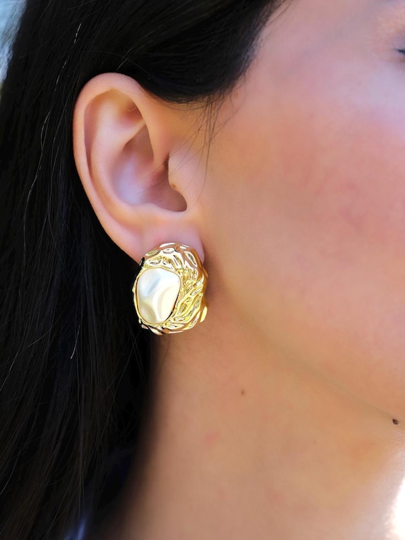 Mother of Pearl Earrings,Elegant Pearl Jewelry,Handmade Gift for Her,Elegant Wedding Jewelry, Gift for Bride,Handmade Bridal Earrings, Gold