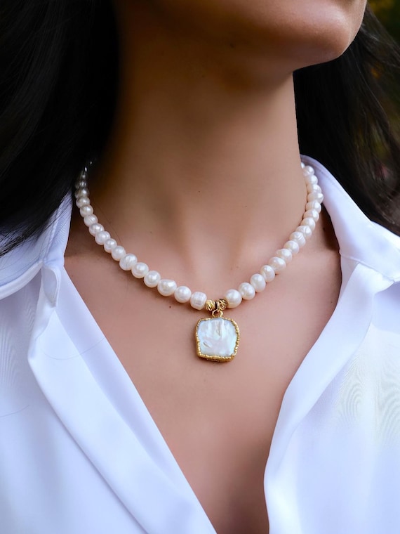 White Baroque Pearl Statement Necklace,Beaded Pearl Choker,Elegant Gift for Her,Dainty Pearl Necklace,Handmade Luxury Jewelry for Women