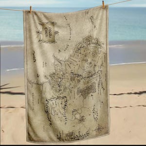 Mittelerde Handtuch, Epische Welt Handtuch, Karte Druck Handtuch, Abenteuer Dekor, Magische Landkarte, Story Karte Design, Mittelalterliche Welt, Mythisches Reich