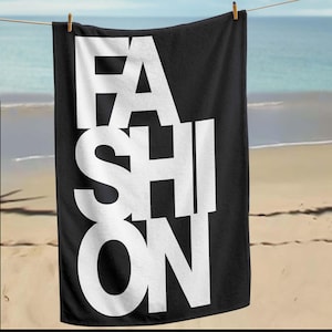 Toalha de praia da moda, toalha preta e branca, toalha de piscina moderna, toalha com tipografia, toalha minimalista, tapete de praia estiloso, design de toalha chique