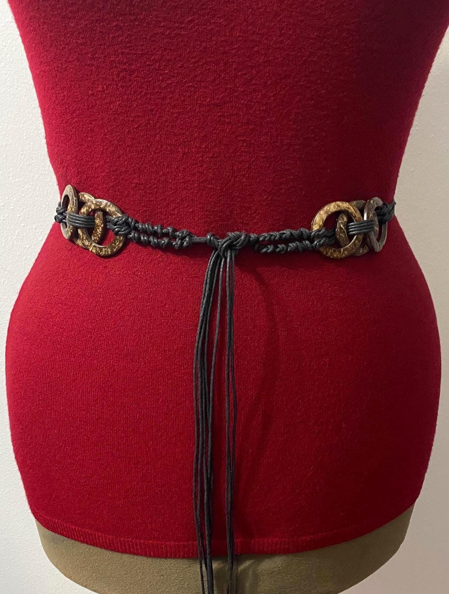 Handmade 1970s VTG Women’s Tan Leather and Natural Ring Braided Waist Belt (405) 70s 80s Wide Brown Tan Leather Cotton Rope Woven Belt  main image 3