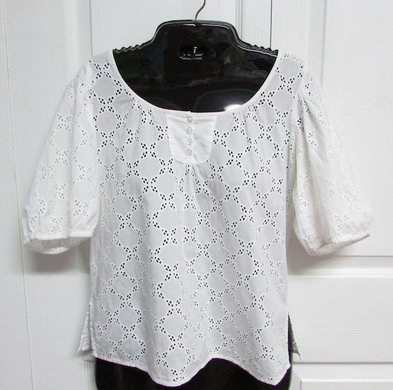 White Cotton Eyelet Top 2P by Ann Taylor Loft Peti